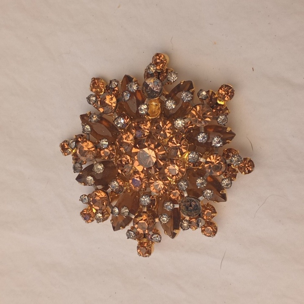 Elegant Gold and Brown Crystal Brooch Vintage Cottagecore Statement Piece Retro